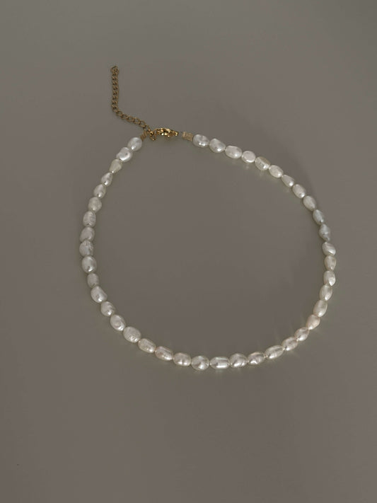 BLISS PEARL NECKLACE